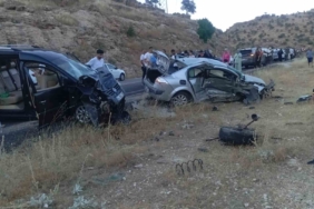 mardindeki-trafik-kazasinda-yarali-bebek-hayatini-kaybetti-SsCqDTuG.jpg