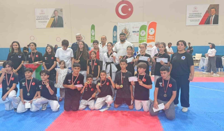 minik-tekvandocularin-18-madalya-ile-sampiyonluk-hikayesi-3Q9cc3AF.jpg
