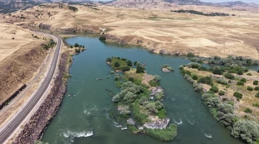 Murat Nehri’nde Kaybolan Berat’ı Arama Çalışmaları 5. Gününde Devam Ediyor