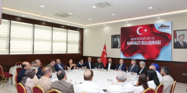 vali-hatipoglunun-gazetecilerle-ozel-bulusmasi-q6OZRp6A.jpg