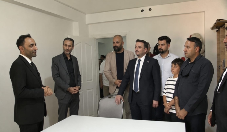 ata-sanat-merkezi-yeni-donem-icin-kapilarini-acti-RYMD1EaI.jpg