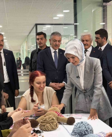 bakan-goktas-mardinde-yeni-projeleri-acikliyor-2GcDWFQz.jpg