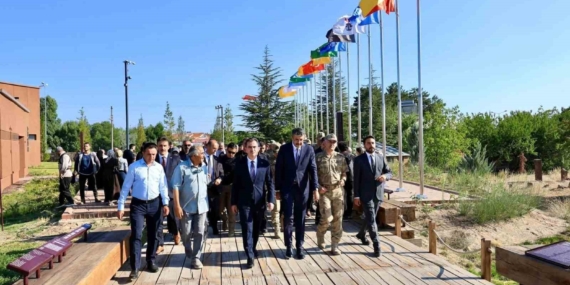 Bakan Yardımcısı Çelik’in Ahlat’ta Gerçekleştirdiği İnceleme