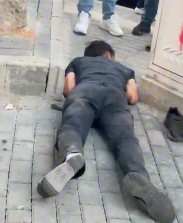 batmanda-20-yasindaki-genc-tufekle-ayagindan-vuruldu-TIjdNqEY.jpg