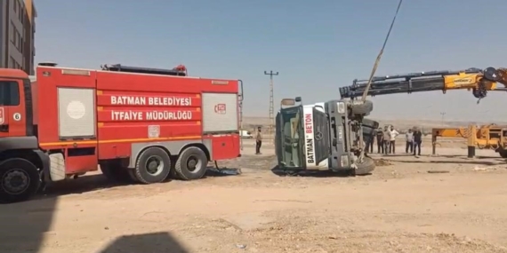 Batman’da Beton Mikseri Devrildi, Bir Kişi Yaralandı