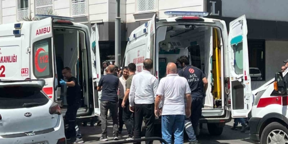 Batman’da Motosiklet ile İki Otomobil Çarpışması: 2 Yaralı