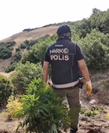 bingolde-uyusturucu-operasyonu-uc-supheli-tutuklandi-vrWag3ym.jpg