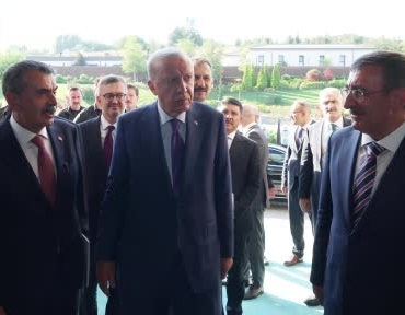 cumhurbaskani-erdogan-maziden-atiye-programi-ogrencilerini-agirladi-VyVlypJA.jpg