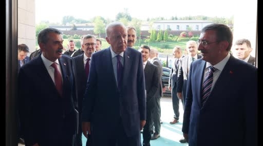 Cumhurbaşkanı Erdoğan, ‘Maziden Atiye’ Programı Öğrencilerini Ağırladı