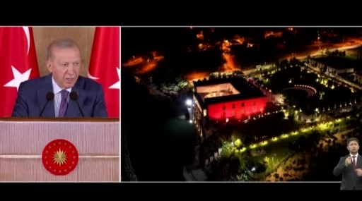 Cumhurbaşkanı Erdoğan: Türkiye’yi Yarım Asırlık Sıkıntıdan Kurtarmak için Günlük Siyaset
