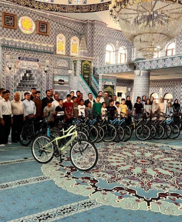 dicle-kaymakami-atis-kuran-kurslarindaki-bilgi-yarismasi-ve-futbol-turnuvasinda-dereceye-girenlere-odul-verdi-HpUz7Fzu.jpg