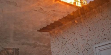 diyarbakir-catisinda-cikan-yangin-sonduruldu-iQUStEet.jpg