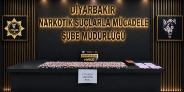diyarbakirda-2-bin-776-sentetik-ecza-maddesi-ele-gecirildi-ve-1-kisi-tutuklandi-5TXlL7tN.jpg