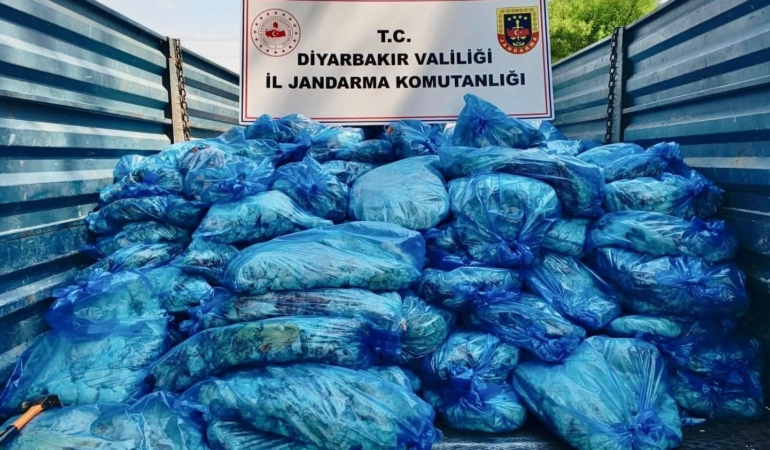 diyarbakirda-3-ton-hayvansal-ic-yag-operasyonu-HggwgrOd.jpg