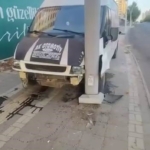 Diyarbakır'da Otomobilin Tarlaya Uçuşu ve Yaralı thumbnail
