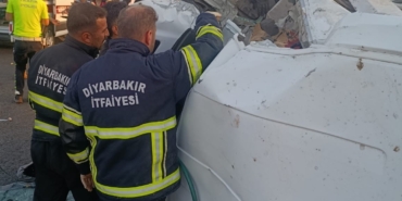 diyarbakirda-minibus-ile-traktor-carpisti-2-olu-6-yarali-ZR2FXdna.jpg
