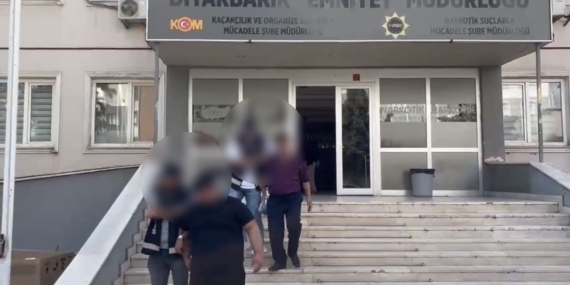 Diyarbakır’da Tefecilik ve Nitelikli Yağma Operasyonunda 2 Tutuklama