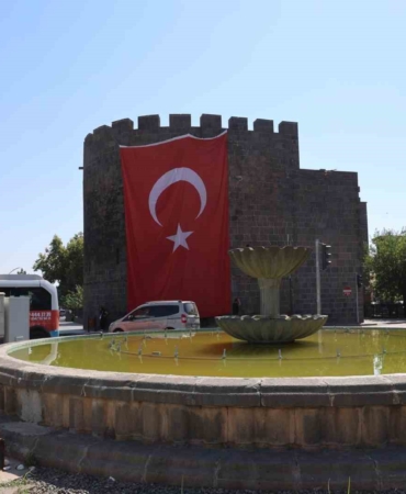 diyarbakirda-terorsuz-turkiye-yasasi-memnuniyetle-karsilandi-F71pFqgE.jpg