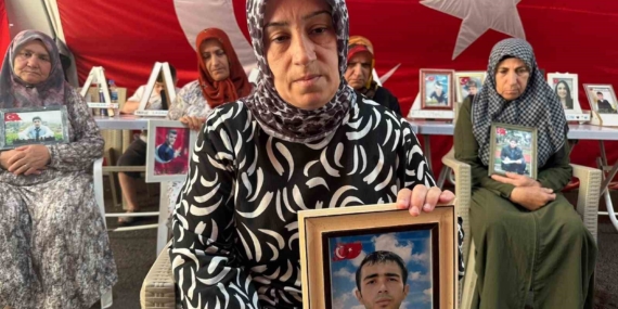 Diyarbakır’daki Evlat Nöbeti Çadırında Çerçeve Yasa Sonrası Yeni Umut