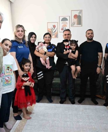 elazig-il-emniyet-muduru-karanin-gazi-polisle-bulusmasi-J3FDU6F2.jpg