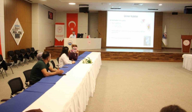 elazigda-hastane-calisanlarina-uriner-kateter-ve-enfeksiyon-egitimi-66Rafiq8.jpg