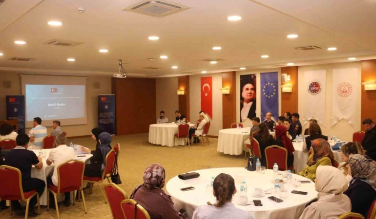elazigda-kadina-yonelik-siddetle-mucadele-calismalari-ve-guncel-gelismeler-tLhyRXC2.jpg