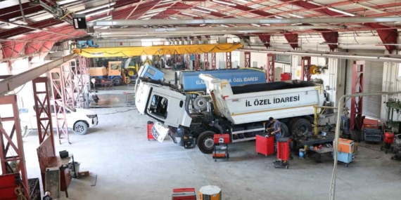 Elazığ’da Makina İkmal Atölyelerinde Sıcak Yaz Çalışmaları