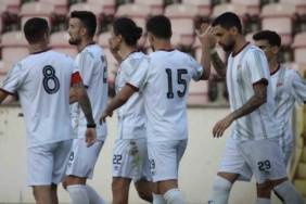elazigspor-ve-fethiyespor-hazirlik-maci-sonucu-YfUFm69U.jpg