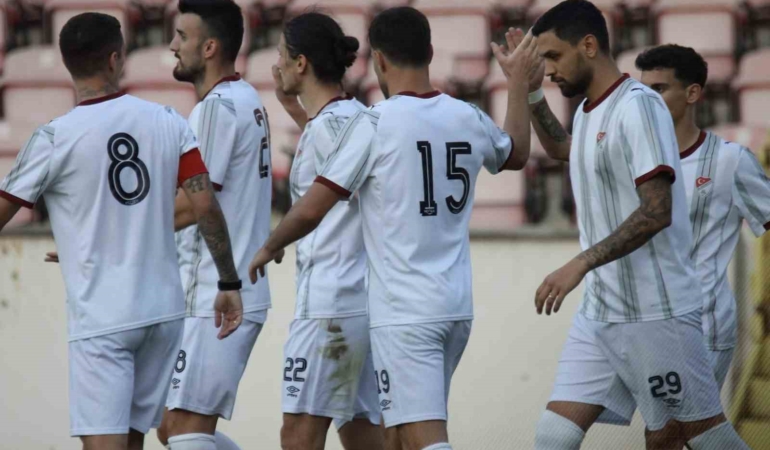 elazigspor-ve-fethiyespor-hazirlik-maci-sonucu-YfUFm69U.jpg
