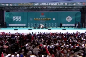 erdogan-vatan-icin-boyun-egmeyiz-celikten-yurekle-ozgur-yasayacagiz-6vl5NNKt.jpg