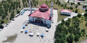 erzurumda-yuzlerce-ogrencinin-cami-bulusmasi-etkinligi-LwtwalE8.jpg