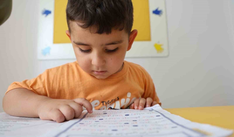 kerem-kayranin-6-ayda-kuran-i-kerim-ogrenme-seruveni-2q3TkfD7.jpg
