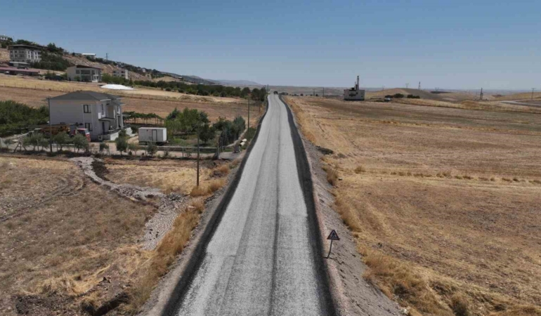 kirsal-yollarda-sathi-kaplama-calismalarinda-guncel-gelismeler-xzDNLLJe.jpg
