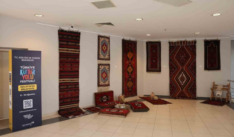 malatya-kultur-yolu-festivalinin-sekizinci-gununde-renkli-etkinlikler-7YAzFh6P.jpg