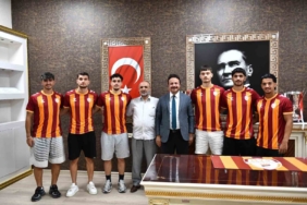 malatya-temsilcisinden-govde-gosterisi-6-yeni-imza-ile-guclerini-artirdi-ywXeMhug.jpg
