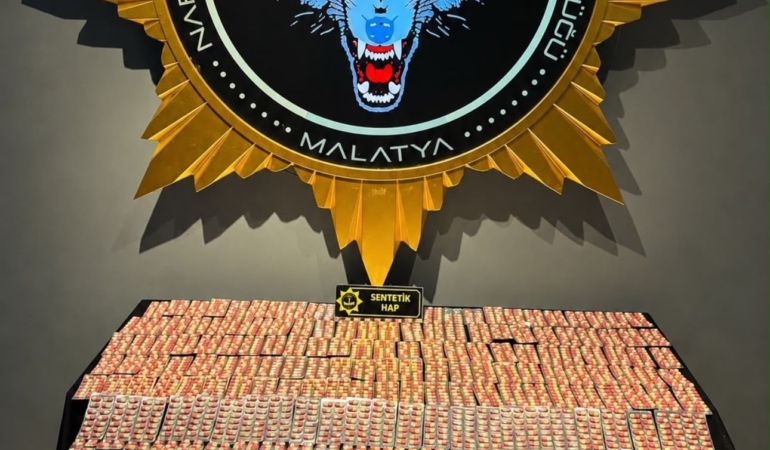 malatyada-sokak-saticilarina-yonelik-operasyon-ve-3-gozalti-xTwBc32g.jpg