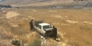 mardinde-yol-kenarina-devrilen-otomobilde-surucu-yaralandi-dmT7Cppn.jpg