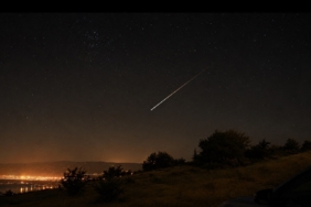meteor-yagmuru-ile-gokyuzunde-buyuleyici-anlar-pwhwWMbN.jpg