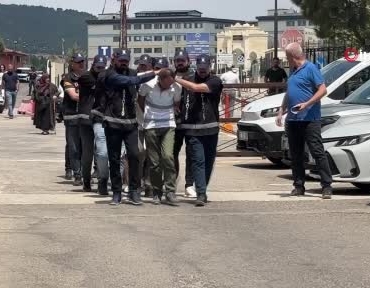 milletvekilini-bicaklayan-zanli-ve-oglu-tutuklandi-pismanim-dedi-yyyqLpjP.jpg