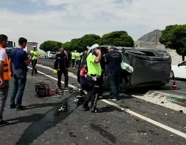 tatvanda-iki-arac-carpismasi-iki-yarali-MFX53tER.jpg