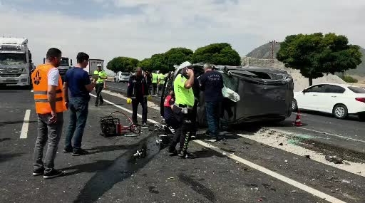 Tatvan’da İki Araç Çarpışması: İki Yaralı