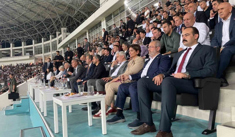 vali-yardimcisi-aydindan-sporda-dostluk-ve-kardeslik-vurgusu-b44eOpcj.jpg