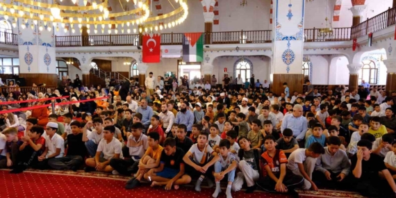 Van’da 45 Bin Öğrenci Kur’an-ı Kerim Öğreniyor
