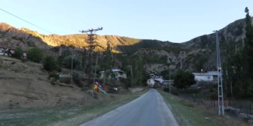69-yasinda-cocukluk-hayalini-gercege-donusturen-ilham-verici-hikaye-LBOVLK96.jpg