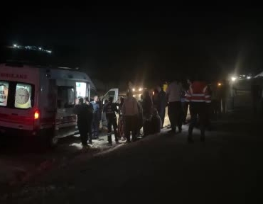 7-kisinin-oldugu-kazadan-sonra-yeni-kaza-6-yarali-yP3K2vbH.jpg