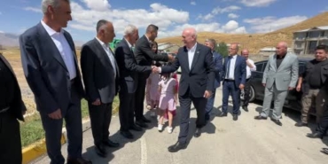 baskan-semsi-bayraktar-yuksekova-ciftcilerle-bulustu-hEnGAWlx.jpg