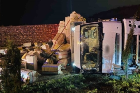 Elazığ'da Minibüs ve Cip Çarpıştı: 2 Yaralı