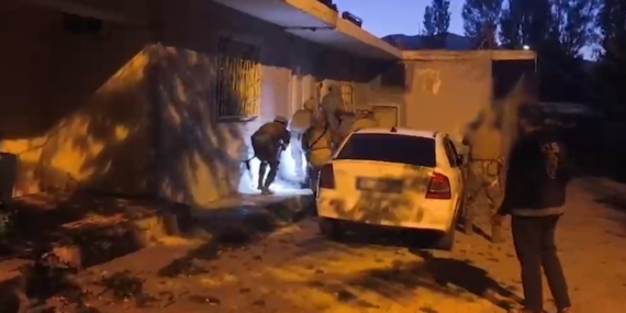 Bitlis’te Sosyal Medyadaki Suç Örgütüne Yönelik Operasyon ve 3 Tutuklama