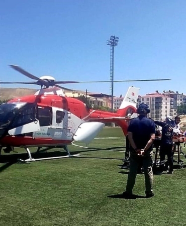 darendede-kalp-krizi-teshisiyle-hava-ambulansi-ile-sevk-edildi-ecDyxVi4.jpg
