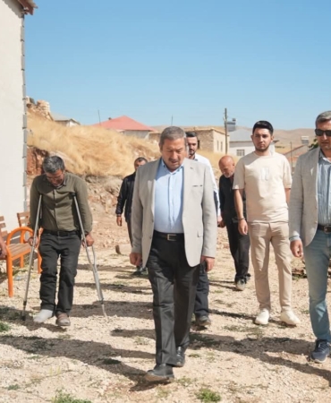 darendede-ucpinar-mahallesi-icin-cevre-duzenlemesi-projesi-agQYSUYL.jpg